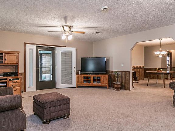 4th image of 419 Tammy Ave