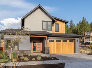 61184 Bachelor View Rd, Bend, OR 97702