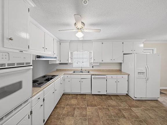 4th image of 800 Tanglewood Dr