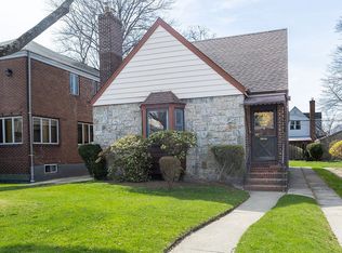 7614 173rd St, Fresh Meadows, NY