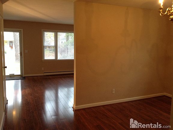2nd image of 510 Terrace Ave