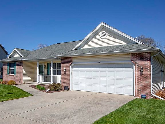 2nd image of 2307 Sterling Ct