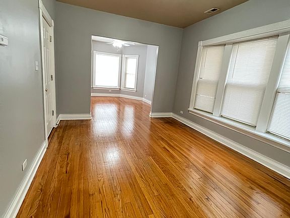 2nd image of 7252 S Vernon Ave #2
