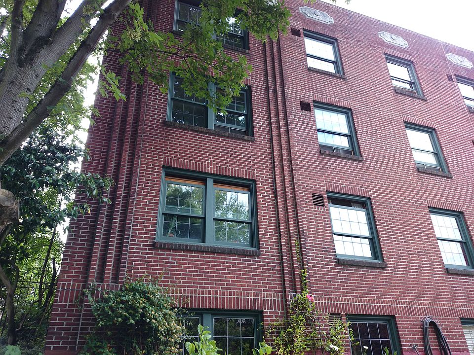 1st image of 1100 17th Ave APT 402