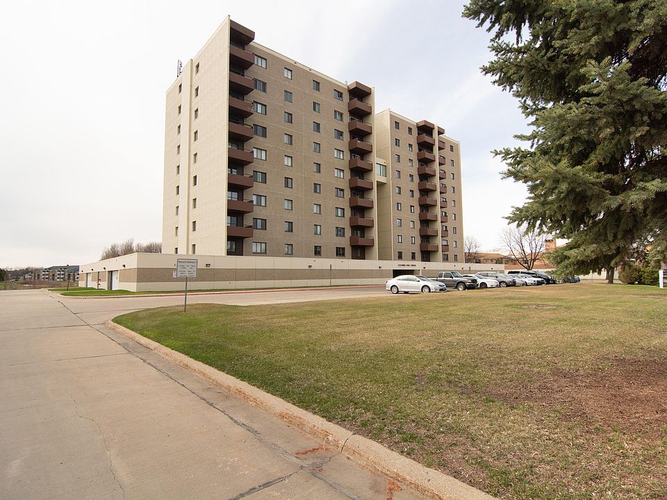 1st image of 2200 S 29th St