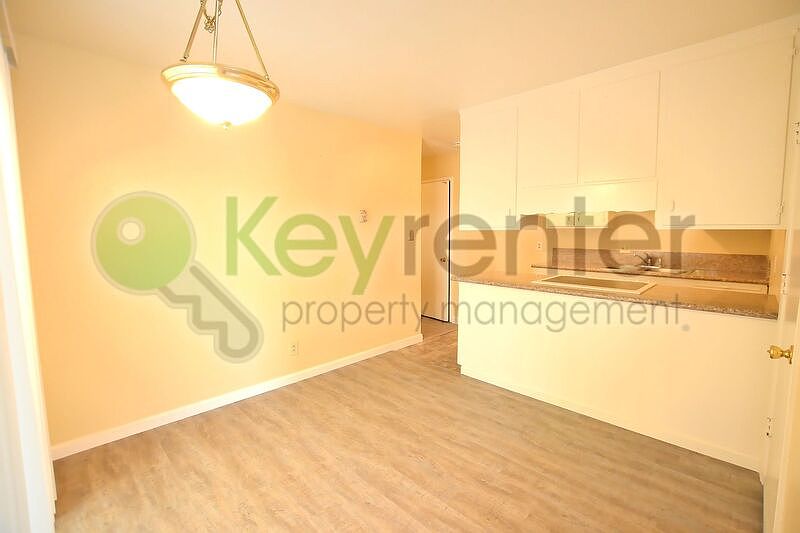 1st image of 9826 Libra Ave