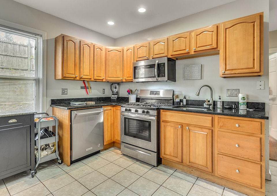 546 Ashmont St APT 2, Dorchester, MA 02122 | Zillow