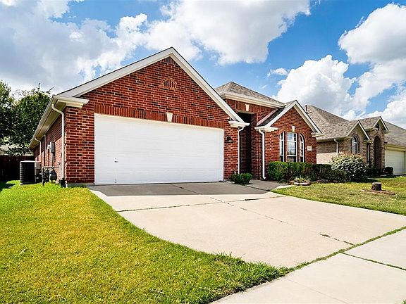 2nd image of 3905 Glenwyck Dr