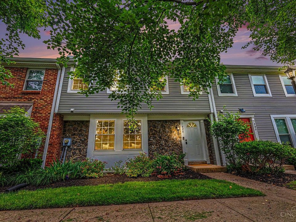 1st image of 906 Woodlyn Dr N #4