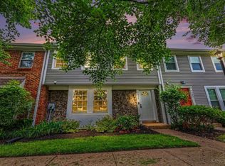 906 Woodlyn Dr N #4, Cincinnati, OH 45230