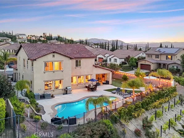 34502 Serdonis St, Temecula, CA 92592