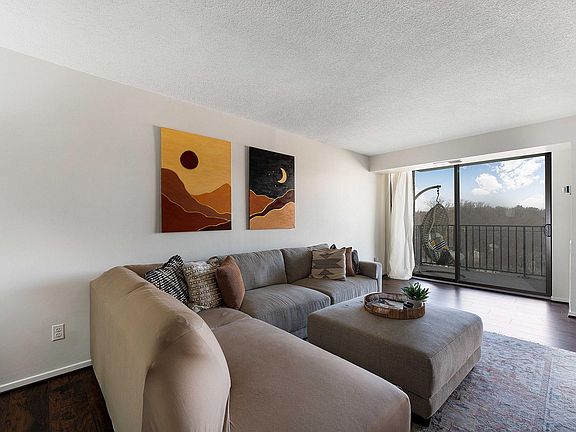 2nd image of 2300 Pimmit Dr APT 1219