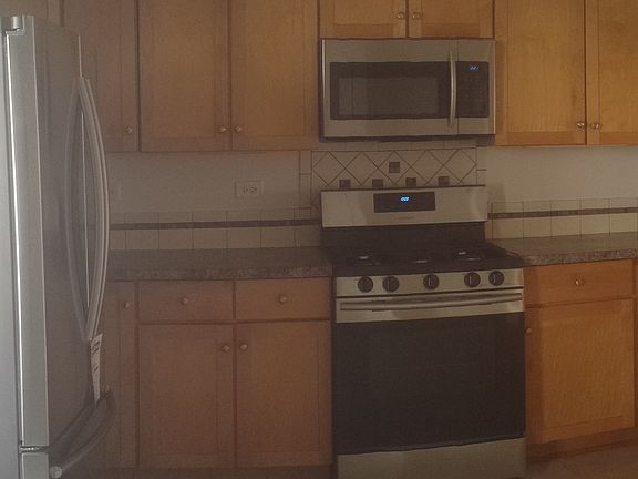 4th image of 304 Candlelight Ct #0