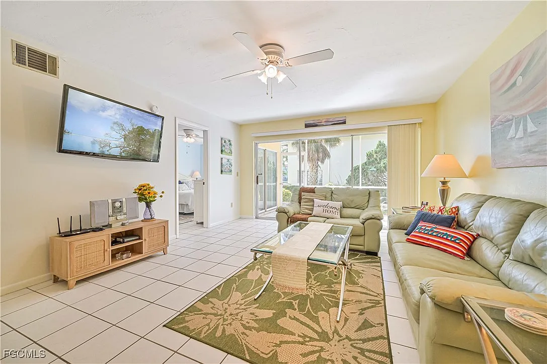 2 bed, 2.0 bath, 1029 sqft, $3,200 — Photo 1