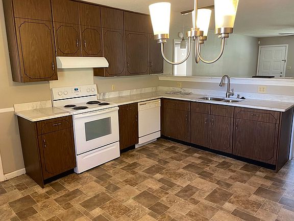 4th image of 3307 Gleason Dr