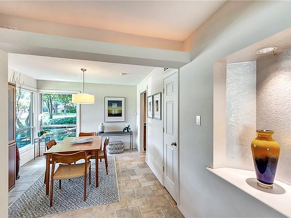 2nd image of 3935 Crown Shore Dr