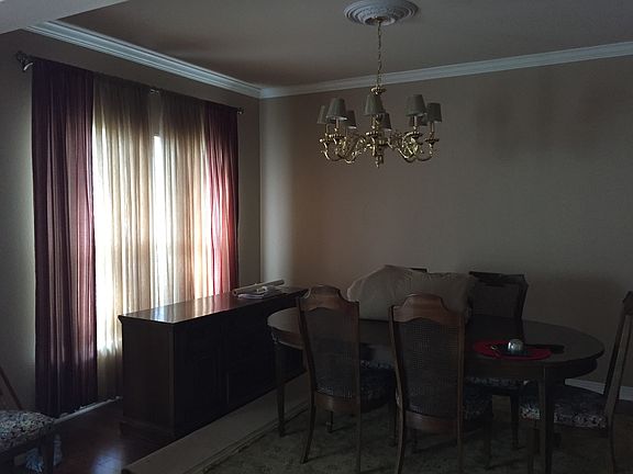 2nd image of 14146 Sholom Pl