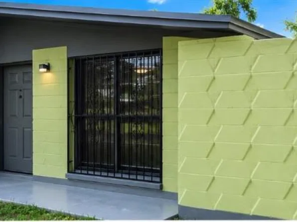 3004 Arrow St, Tampa, FL 33605