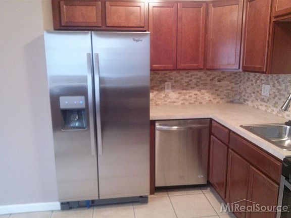 5th image of 20250 Lakeworth St