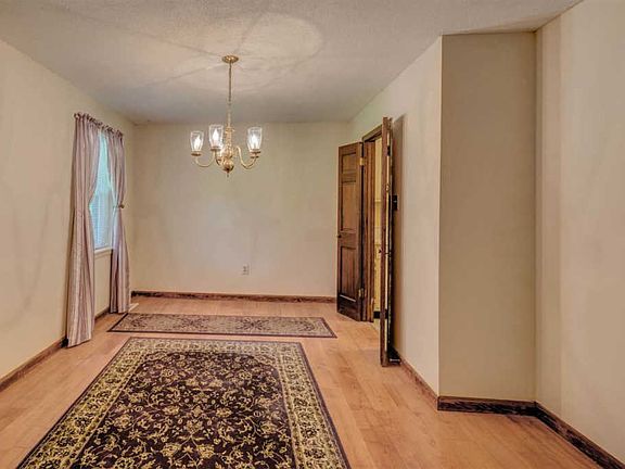 4th image of 6571 Willowbrook St