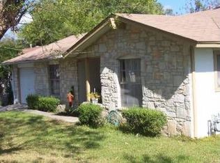 2012 Hickory Hill Dr, Kirby, TX 78219