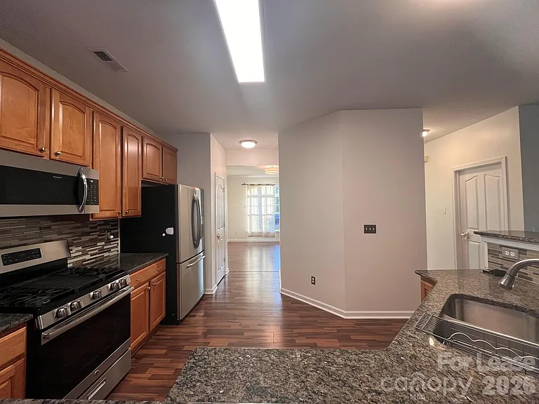 17508 Westmill Ln — Photo 4