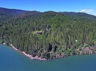 82 Lodge Ln, Sagle, ID 83860