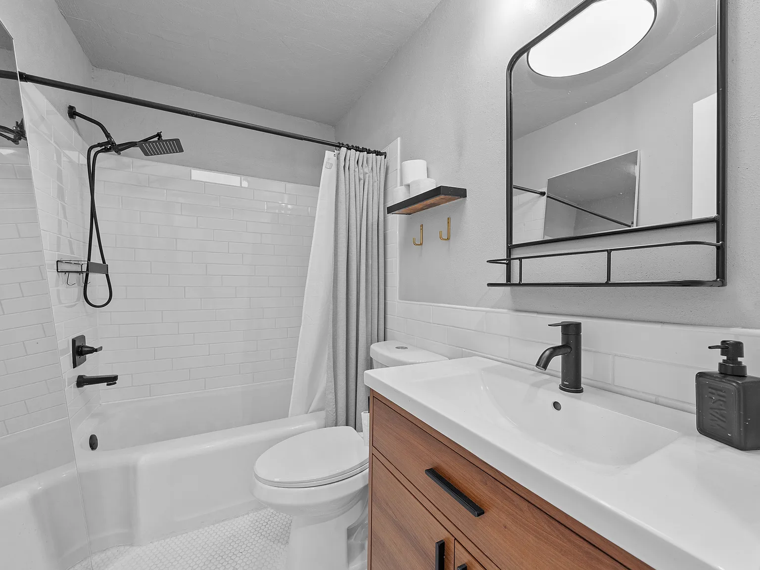 3 bed, 1271 sqft, $1,700 — Photo 4