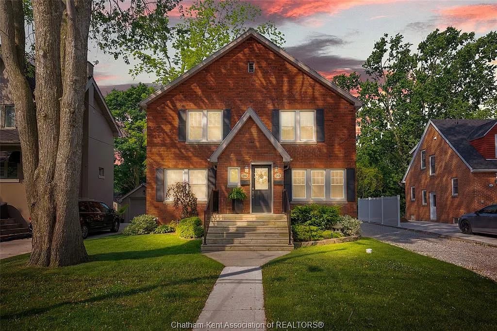 212 Elizabeth St #210 photo 1