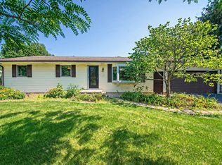 1129 Adams Dr, Saint Joseph, MI 49085