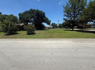 2981 Primrose Ln, Farmers Branch, TX 75234