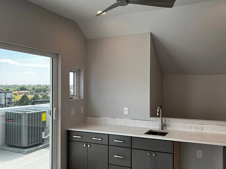 1295 N Utica St — Photo 22