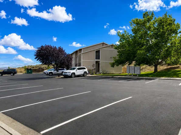 Moraine View Apartments, 102 Moraine Way #1E, Reno, NV 89503
