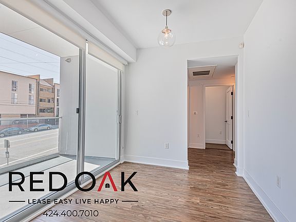 2nd image of 1168 1/2 S Barrington Ave #201