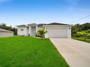 438 Poplar St, Lehigh Acres, FL 33974