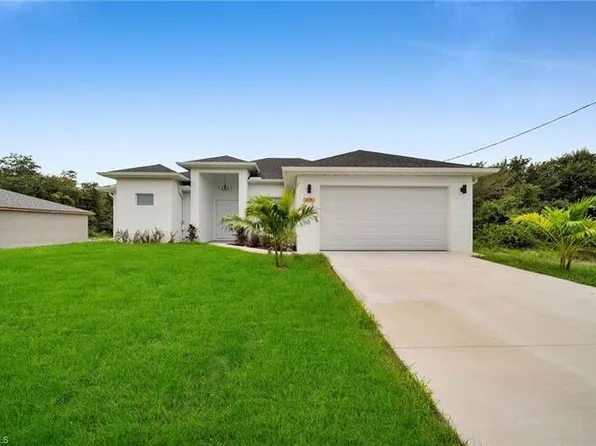 438 Poplar St, Lehigh Acres, FL 33974