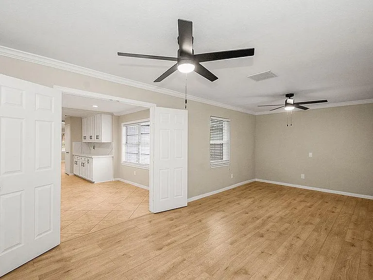 5037 W 43rd St — Photo 12