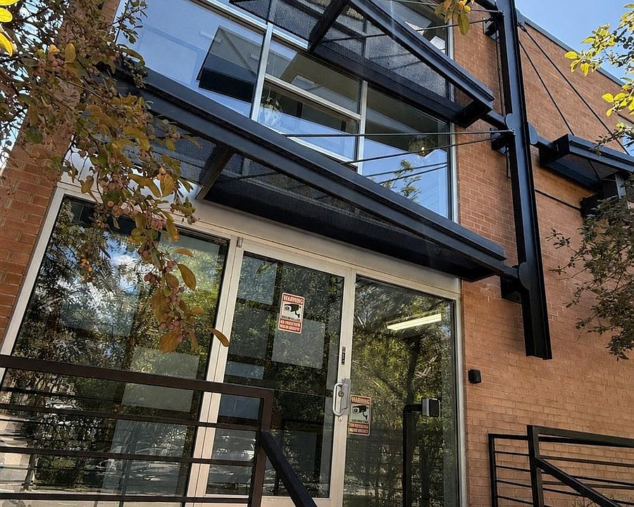 1st image of 1032 N Clarkson Street #208