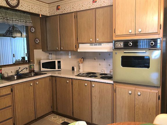 2nd image of 56 Kelly Dr