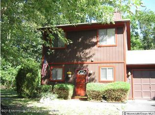 13 Cardinal Ln, Howell, NJ 07731