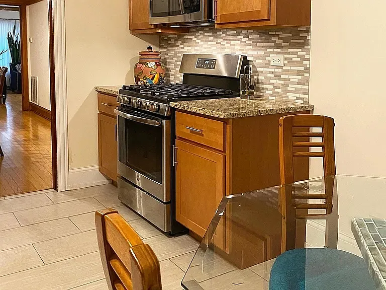 5354 W Byron St #1 — Photo 5