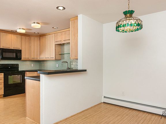 5th image of 4376 Dartmouth Dr