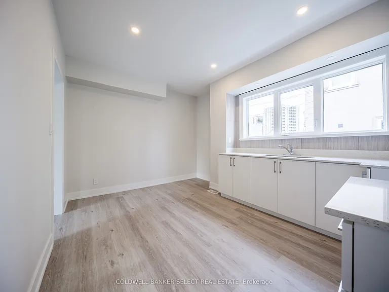 1680 Weston Rd — Photo 10
