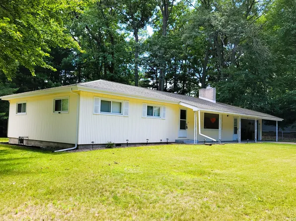 202 Maple Grove Ave, Prudenville, MI 48651