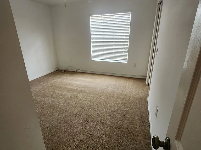8533 Gablebend Way — Photo 18