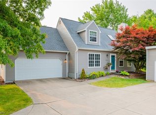 14535 Cross Creek Ln #5, North Royalton, OH