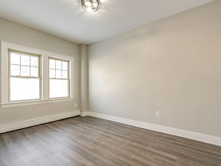 3209 Archwood Avenue 3773 West 33rd St — Photo 33