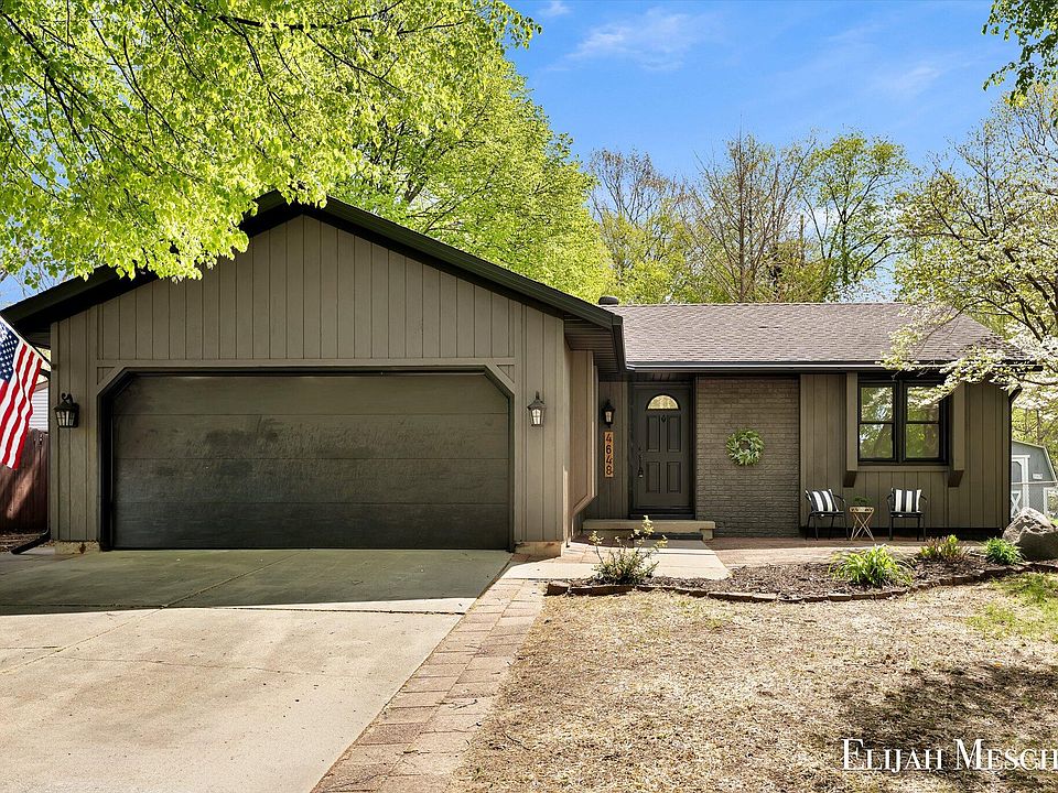 1st image of 4648 Flying Eagle Dr SE