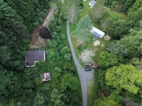 1238 Hurley Runyon Rd, Vansant, VA 24656