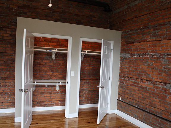 5th image of 2309 E Philadelphia St Suite 6